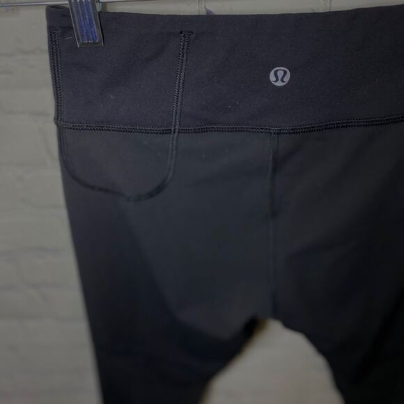 Lululemon Black Breathe Easy Crop Legging Size 4 - Picture 6 of 9